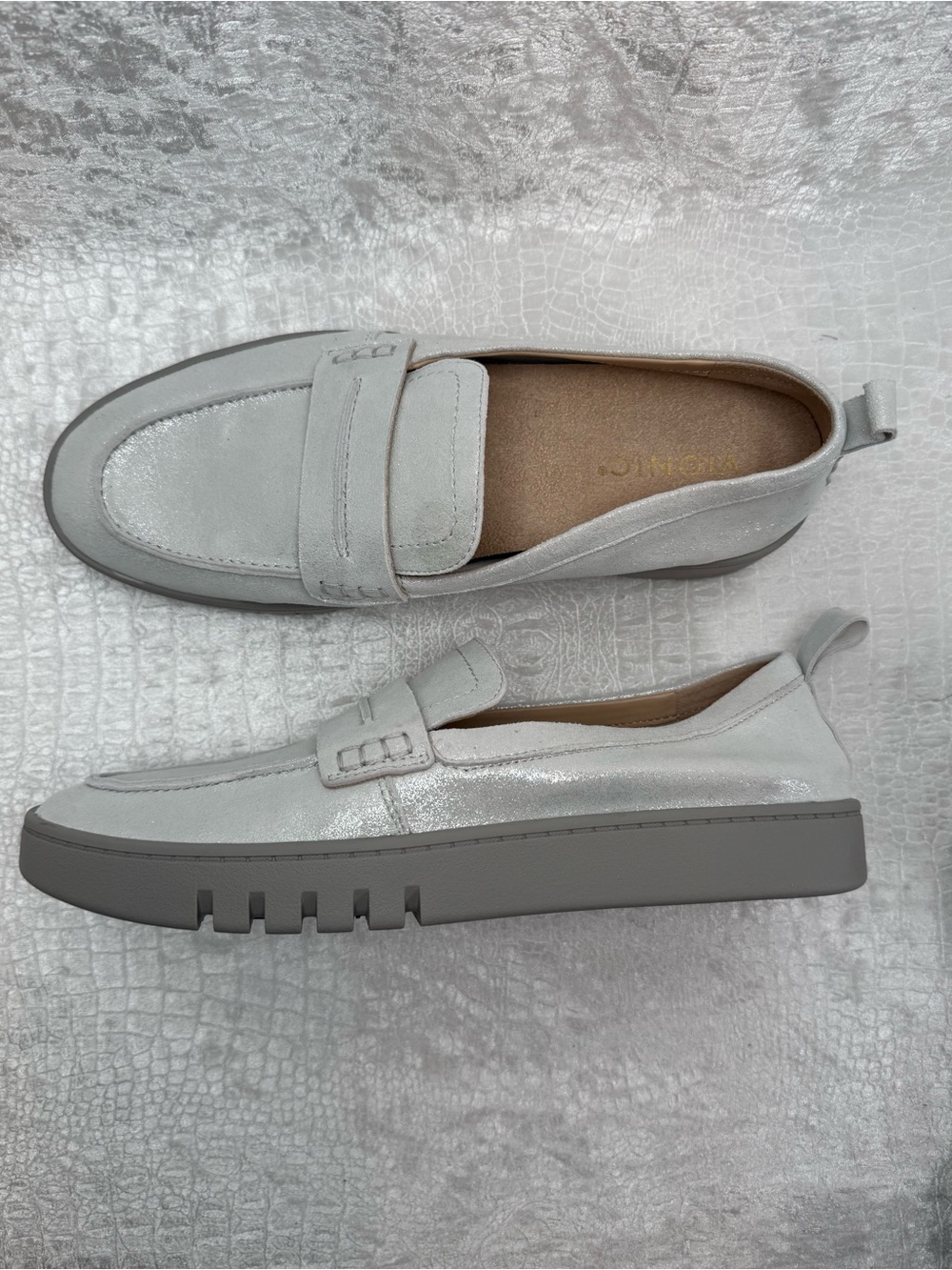 Vionic Chantel loafers, Women’s sz 9 wide